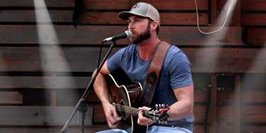 Image of Riley Green In Southaven